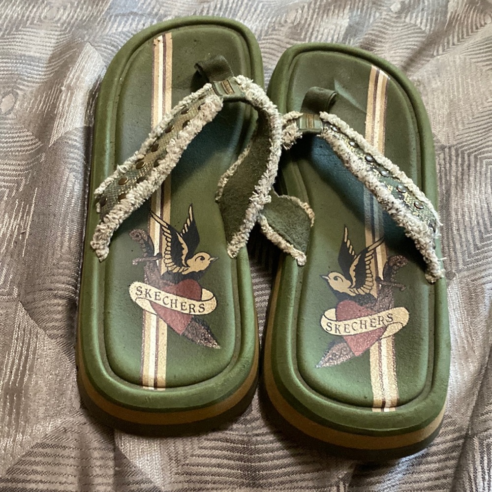 women sketchers sandal green size 8